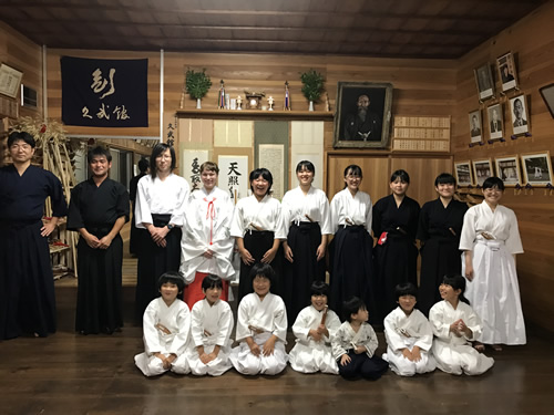 久武館道場には神棚がある