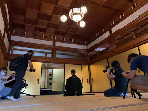 旧会津本陣 くろ谷今回光明寺での撮影の様子